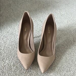 Aldo "Cassedy" - Classic Stiletto Pumps - Size 6